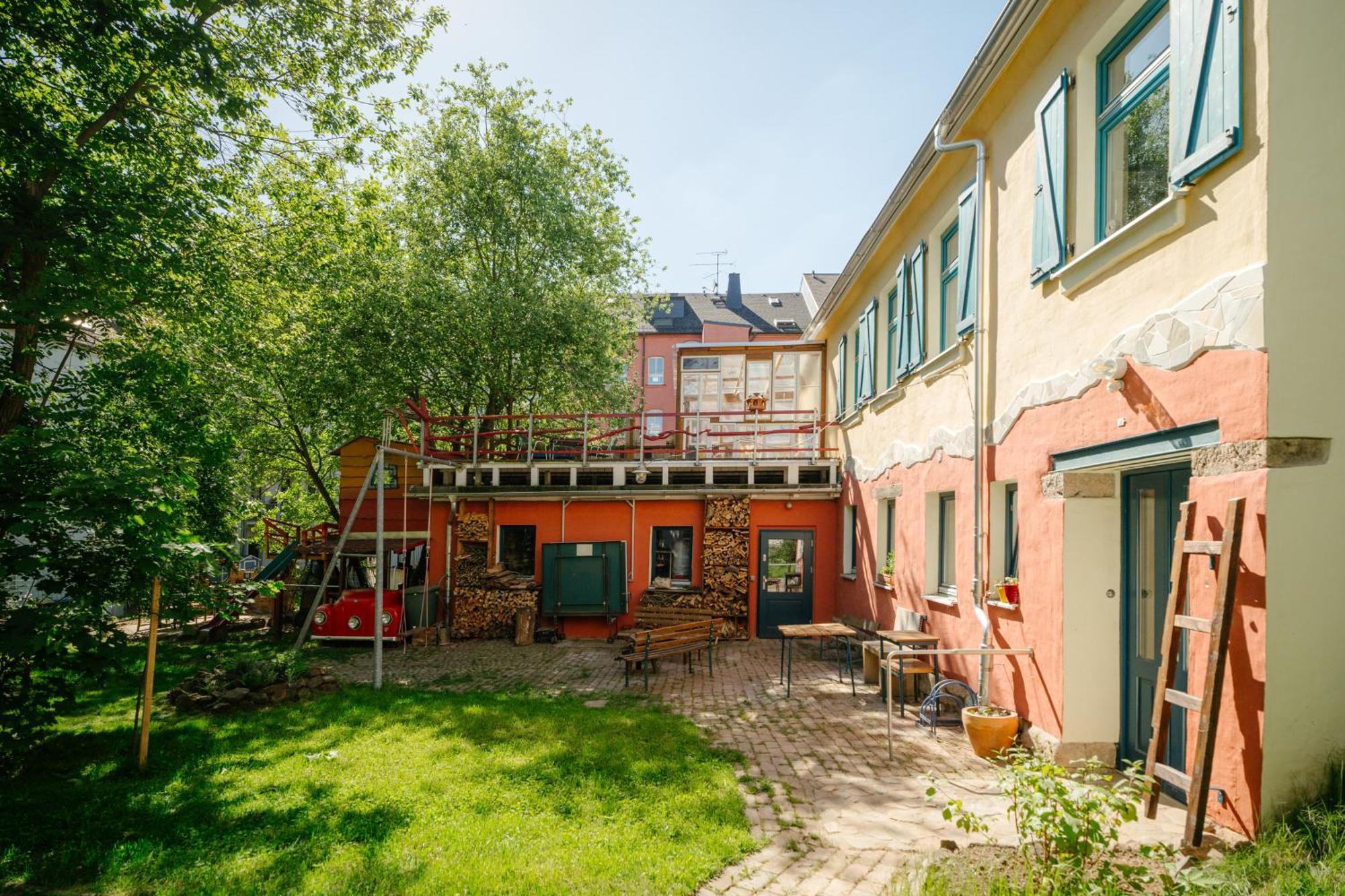The Upholstery Tinyhouse Deluxe Eco Chalet Kreativ Citynah Chemnitz Exterior photo